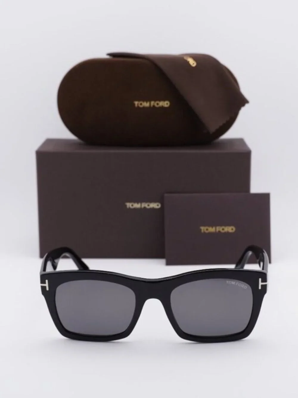 Tom Ford model ft1062